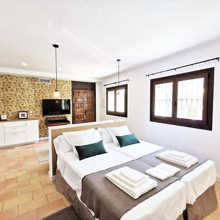 Apartamentos Tres Llaves Palacio De Vela De Los Cobos Úbeda Buitenkant foto