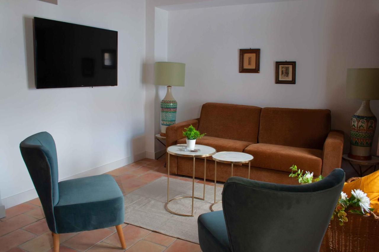 Apartamentos Tres Llaves Palacio De Vela De Los Cobos Úbeda Buitenkant foto