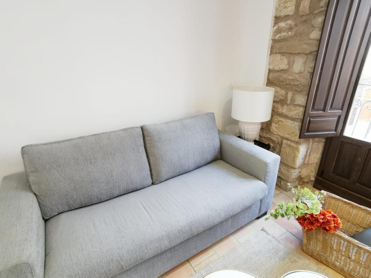 Apartamentos Tres Llaves Palacio De Vela De Los Cobos Úbeda Buitenkant foto