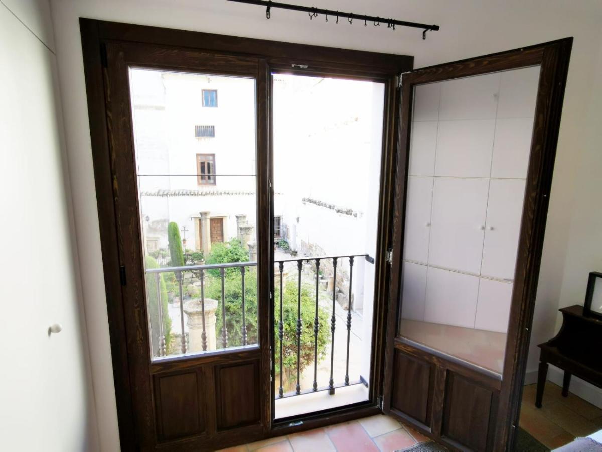 Apartamentos Tres Llaves Palacio De Vela De Los Cobos Úbeda Buitenkant foto